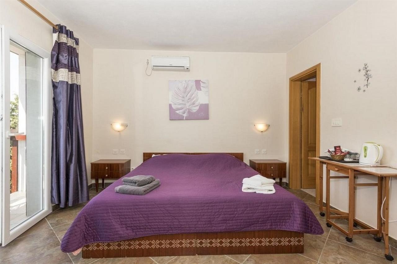 Apartments And Rooms By The Sea Stara Novalja, Pag - 6303 外观 照片