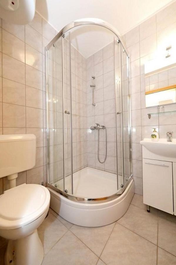 Apartments And Rooms By The Sea Stara Novalja, Pag - 6303 外观 照片